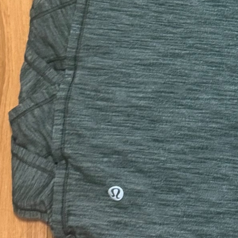 Lululemon tank - Picture 3 of 3